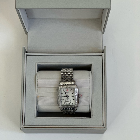 Michele Deco Diamond Bezel watch - Picture 4 of 12